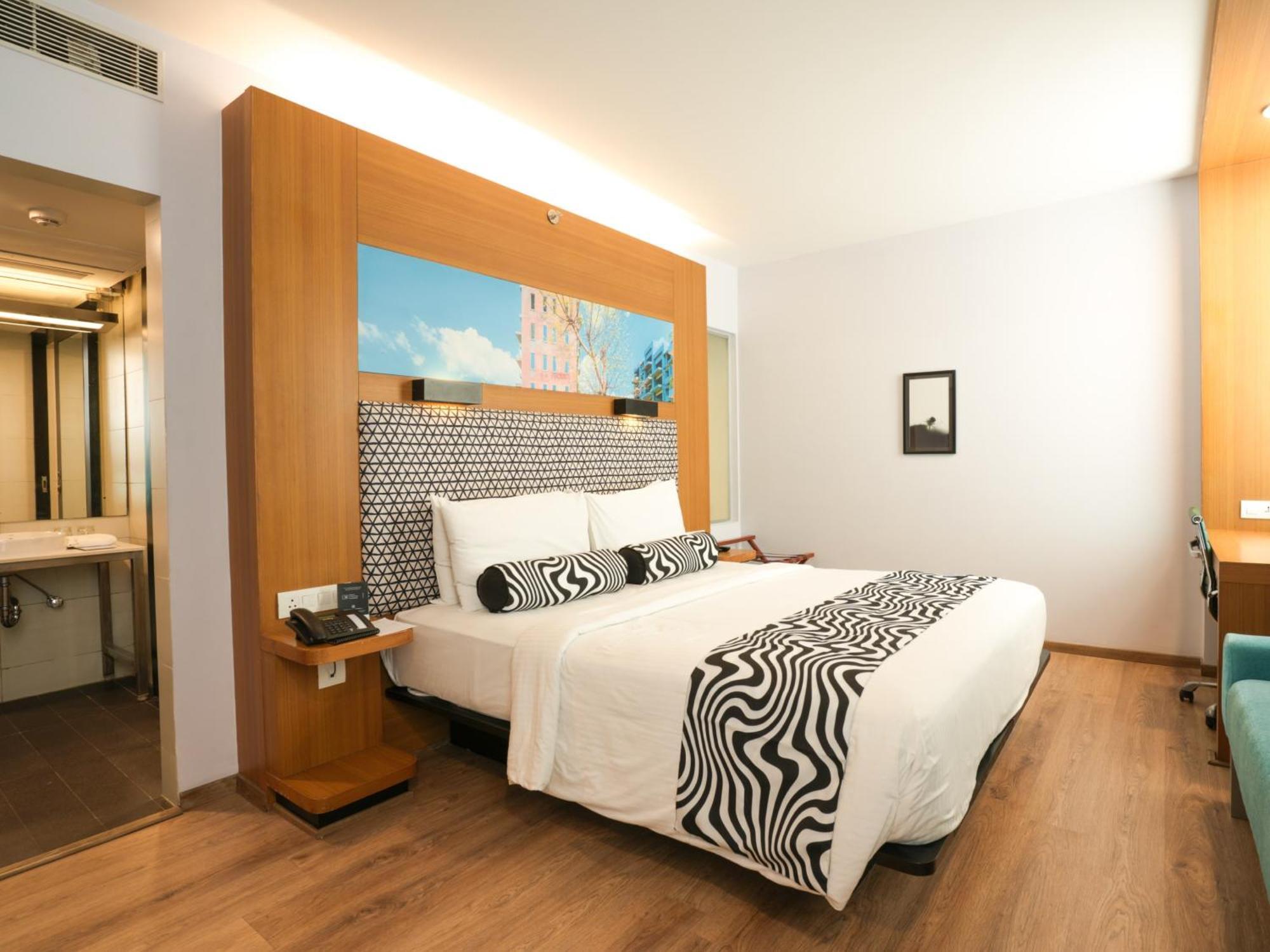 Sunday Hotel Chandigarh Zirakpur Extérieur photo