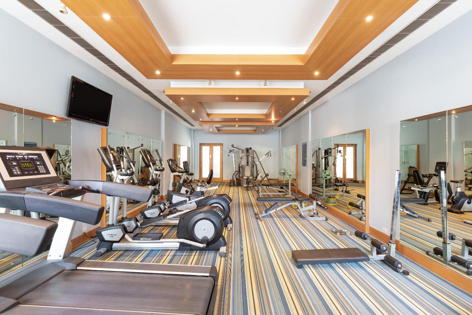 Sunday Hotel Chandigarh Zirakpur Extérieur photo